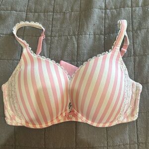 38C Body By Victoria Push-up bra